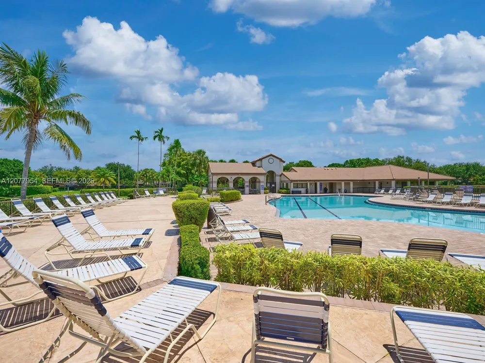 10321 NW 17th Ct Plantation, FL 33322