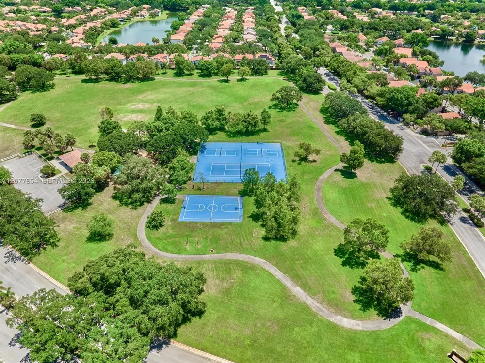 10321 NW 17th Ct Plantation, FL 33322