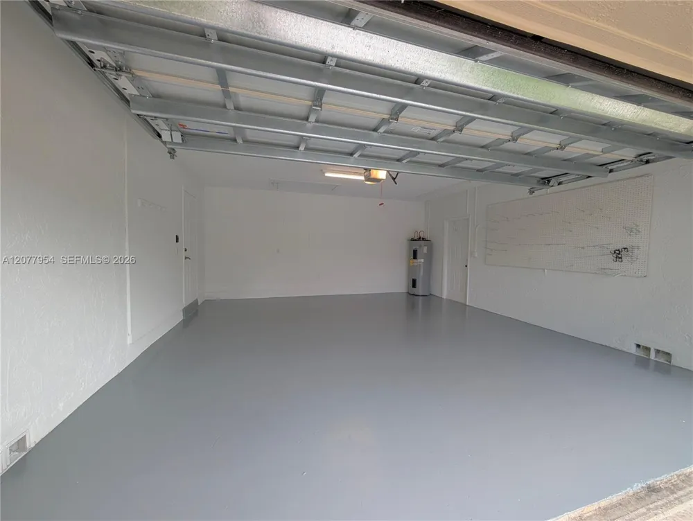 10321 NW 17th Ct Plantation, FL 33322