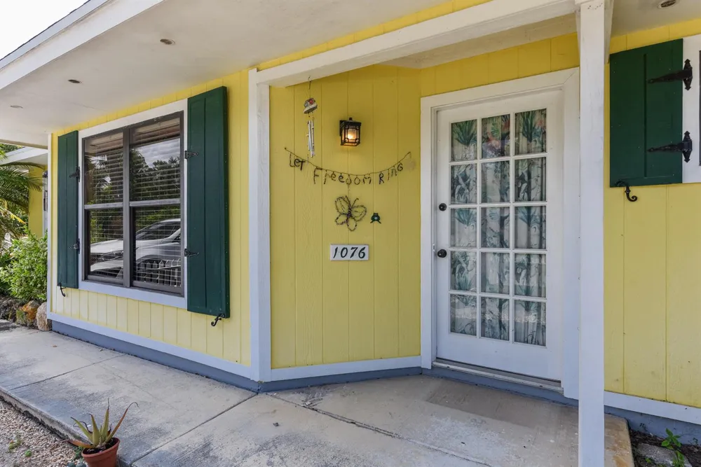1076 NE BANYAN TREE DRIVE Jensen Beach, FL 34957