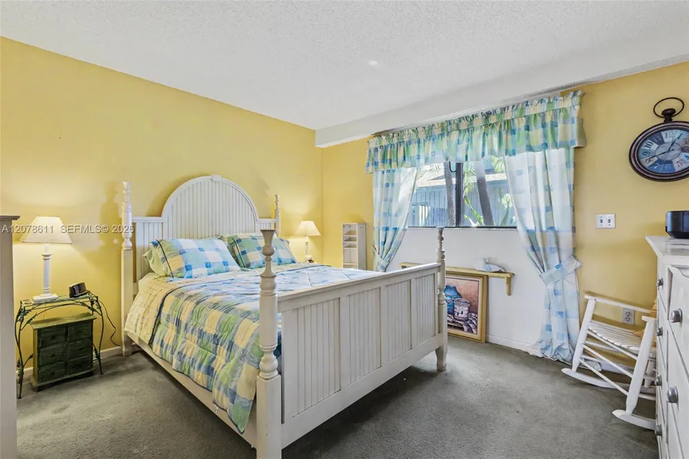 1557 15th Ter Hollywood, FL 33020