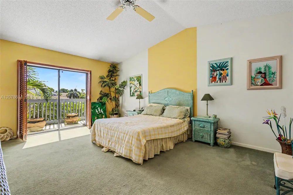1557 15th Ter Hollywood, FL 33020