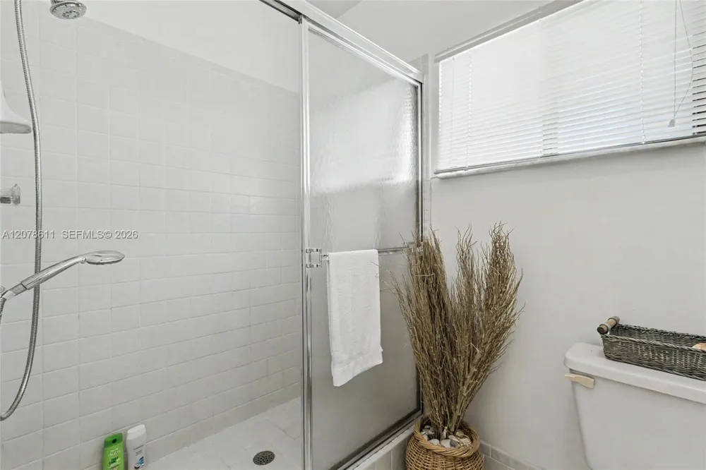 1557 15th Ter Hollywood, FL 33020