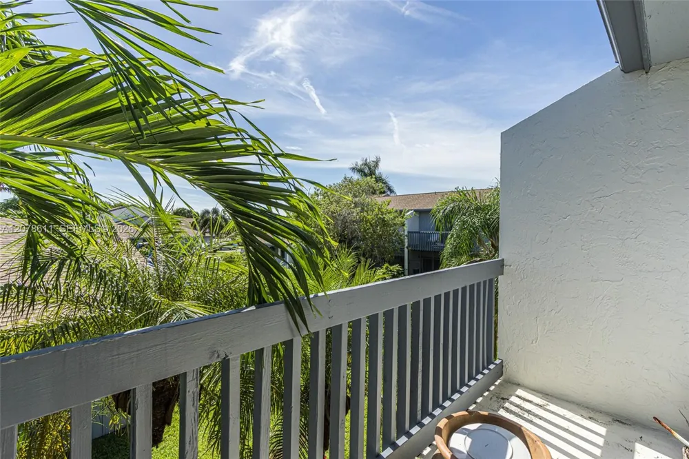 1557 15th Ter Hollywood, FL 33020