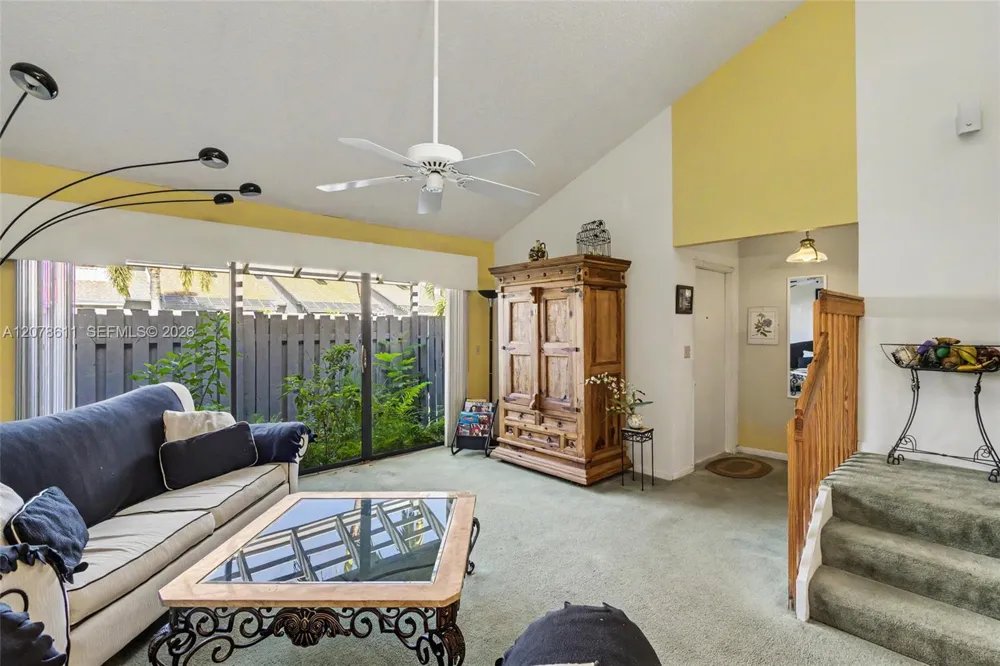 1557 15th Ter Hollywood, FL 33020