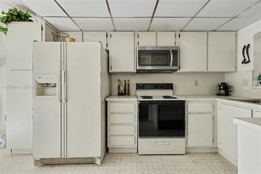 1557 15th Ter Hollywood, FL 33020