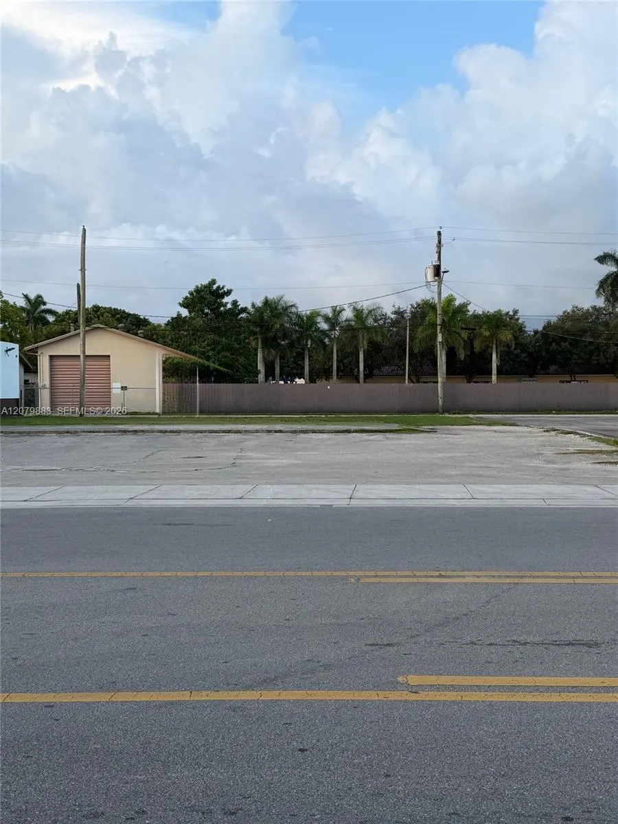 54 NW 8th St Homestead, FL 33030