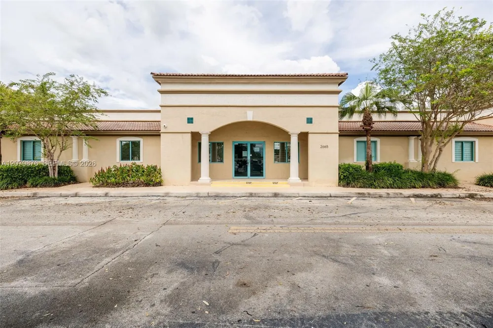 2665 Executive Park Dr Weston, FL 33331