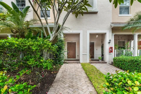 341 INDIAN CREEK PARKWAY #103