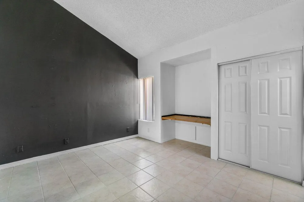 1149 NW 13th Street #5 Boca Raton, FL 33486