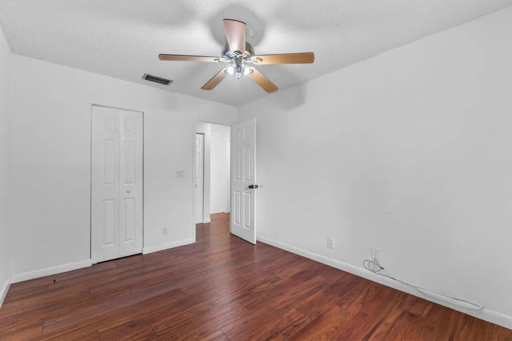 1149 NW 13th Street #5 Boca Raton, FL 33486
