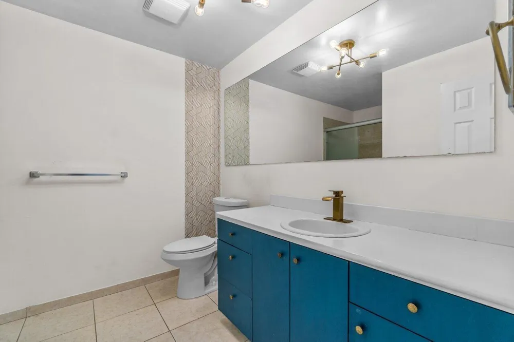 1149 NW 13th Street #5 Boca Raton, FL 33486