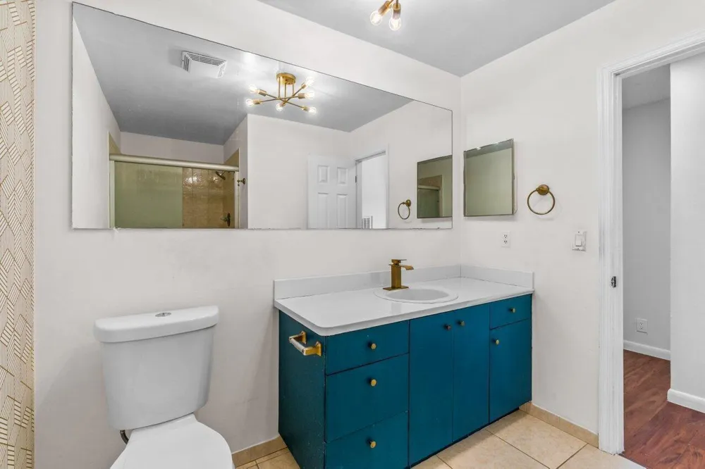 1149 NW 13th Street #5 Boca Raton, FL 33486