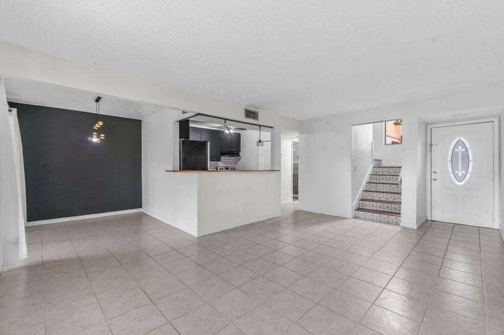 1149 NW 13th Street #5 Boca Raton, FL 33486