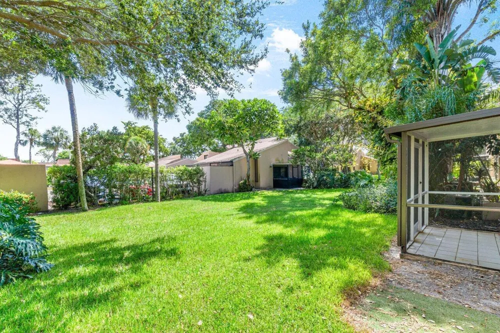 1149 NW 13th Street #5 Boca Raton, FL 33486