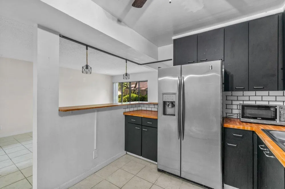 1149 NW 13th Street #5 Boca Raton, FL 33486