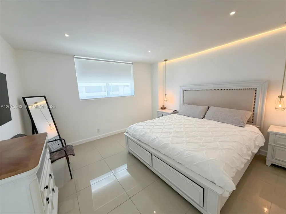 4001 S Ocean Dr #11J Hollywood, FL 33019