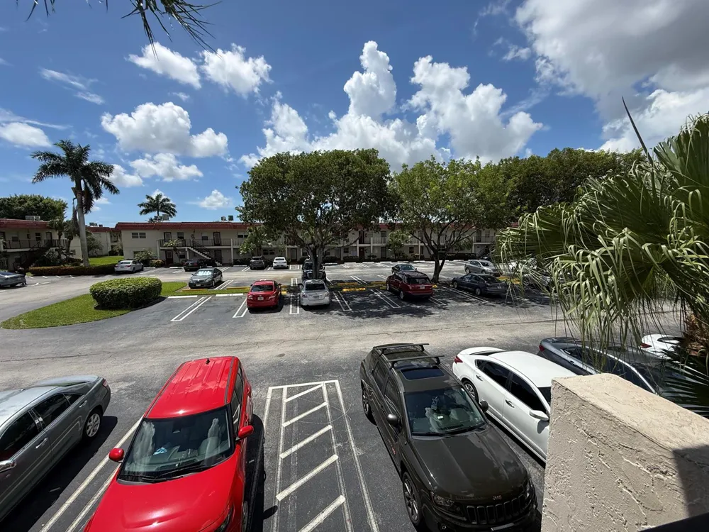 31 Abbey Lane #206 Delray Beach, FL 33446