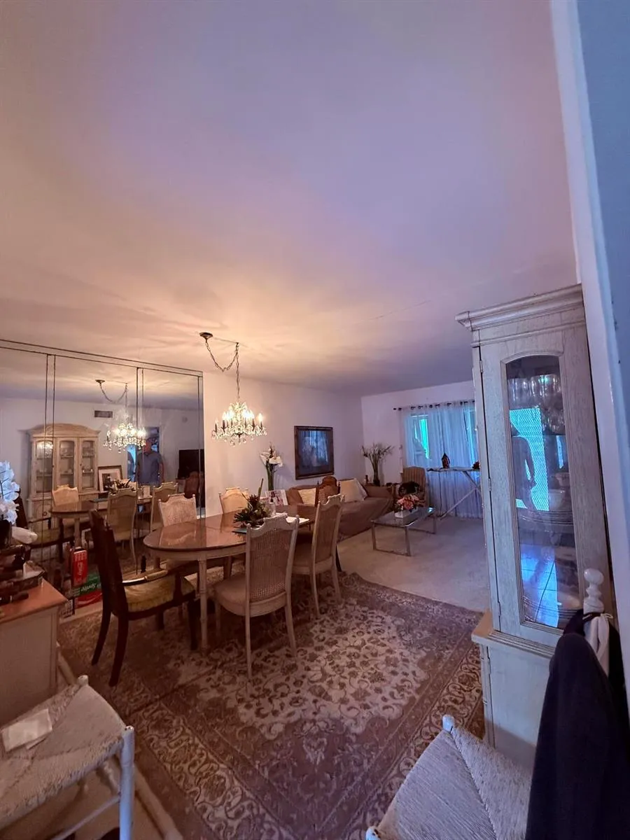 31 Abbey Lane #206 Delray Beach, FL 33446
