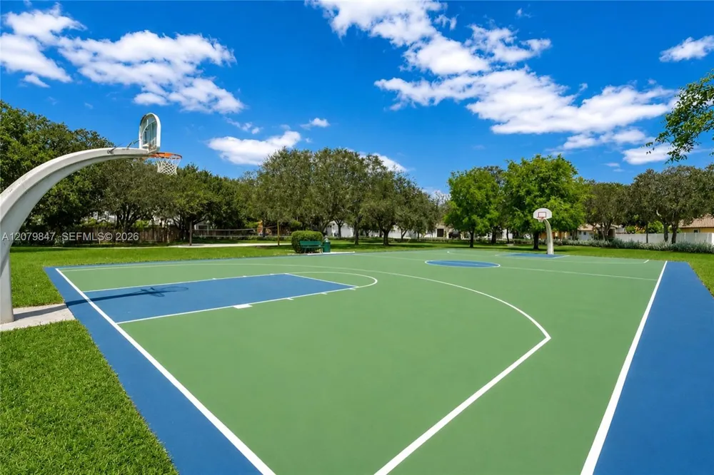 5840 SW 102nd Ave Cooper City, FL 33328