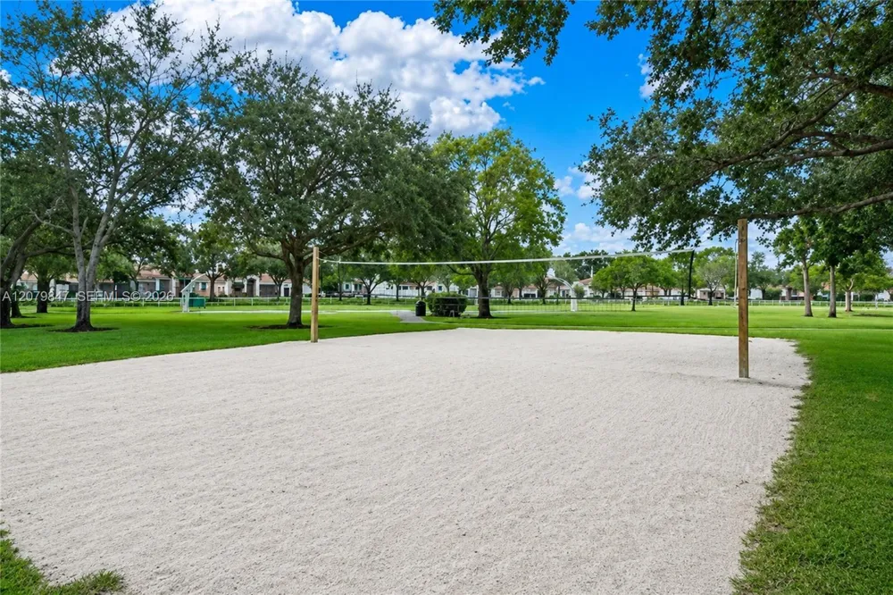 5840 SW 102nd Ave Cooper City, FL 33328