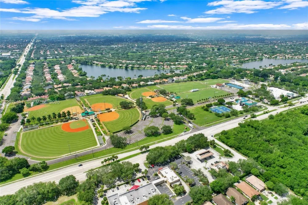 5840 SW 102nd Ave Cooper City, FL 33328