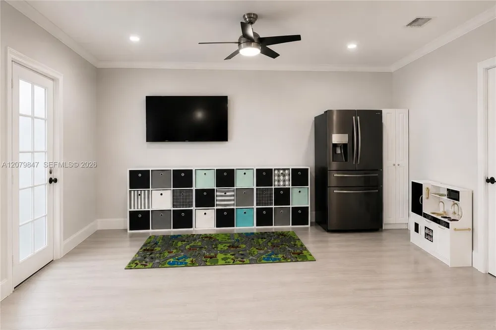 5840 SW 102nd Ave Cooper City, FL 33328