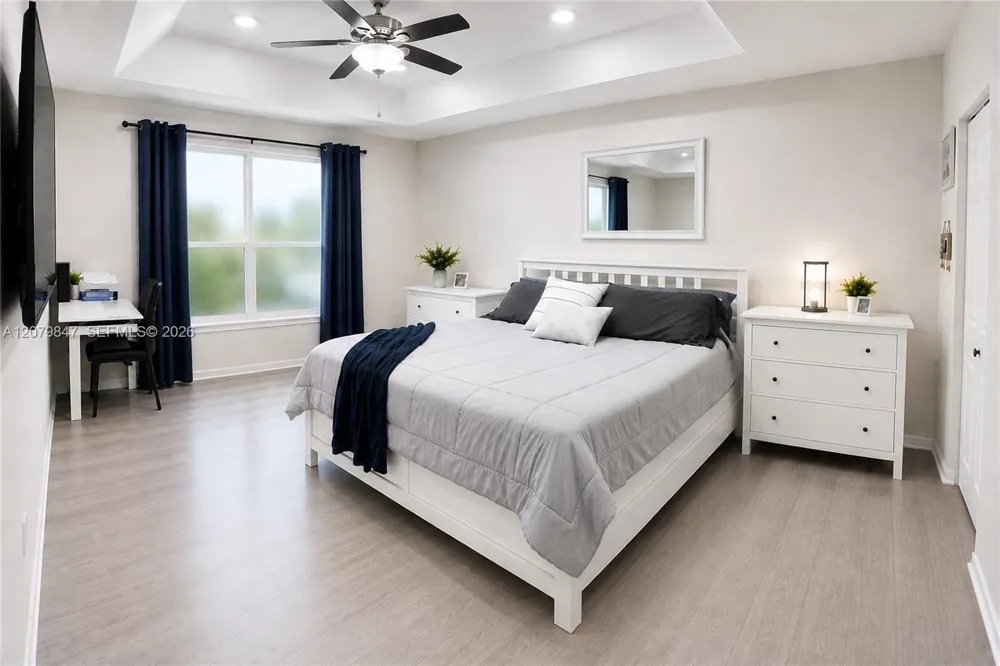 5840 SW 102nd Ave Cooper City, FL 33328