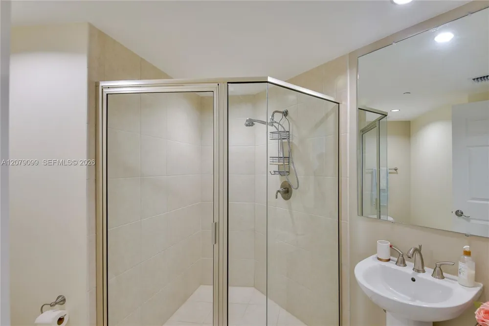 231 Riverside Dr #510-1 Daytona, FL 32117