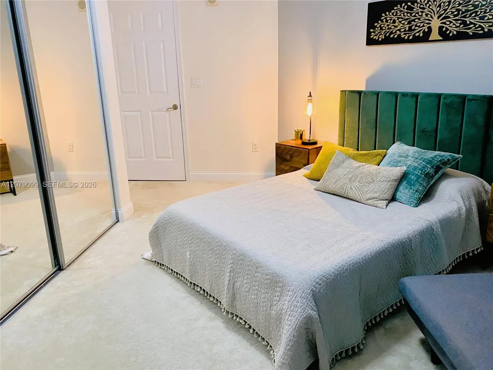 231 Riverside Dr #510-1 Daytona, FL 32117