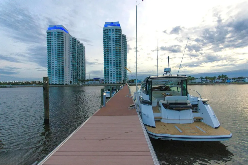 231 Riverside Dr #510-1 Daytona, FL 32117
