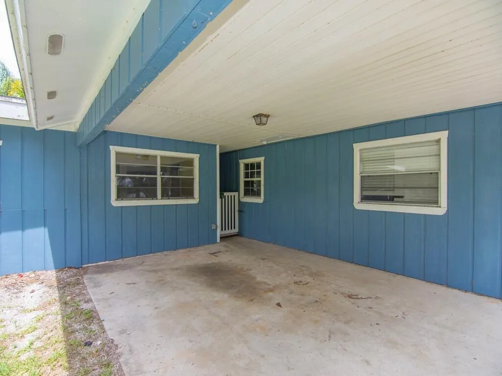 8206 Lakeland Boulevard Fort Pierce, FL 34951