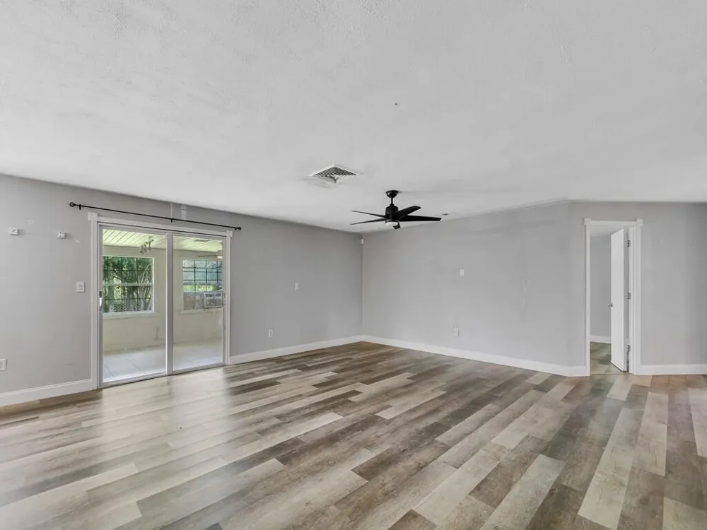 8206 Lakeland Boulevard Fort Pierce, FL 34951