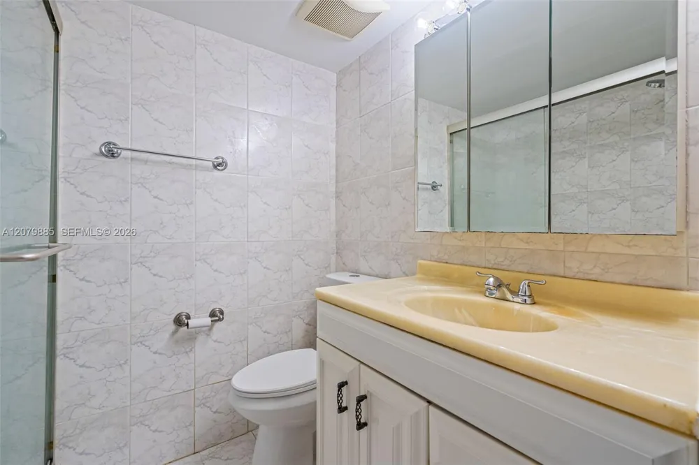 8000 SW 151st Ct #614 Miami, FL 33193