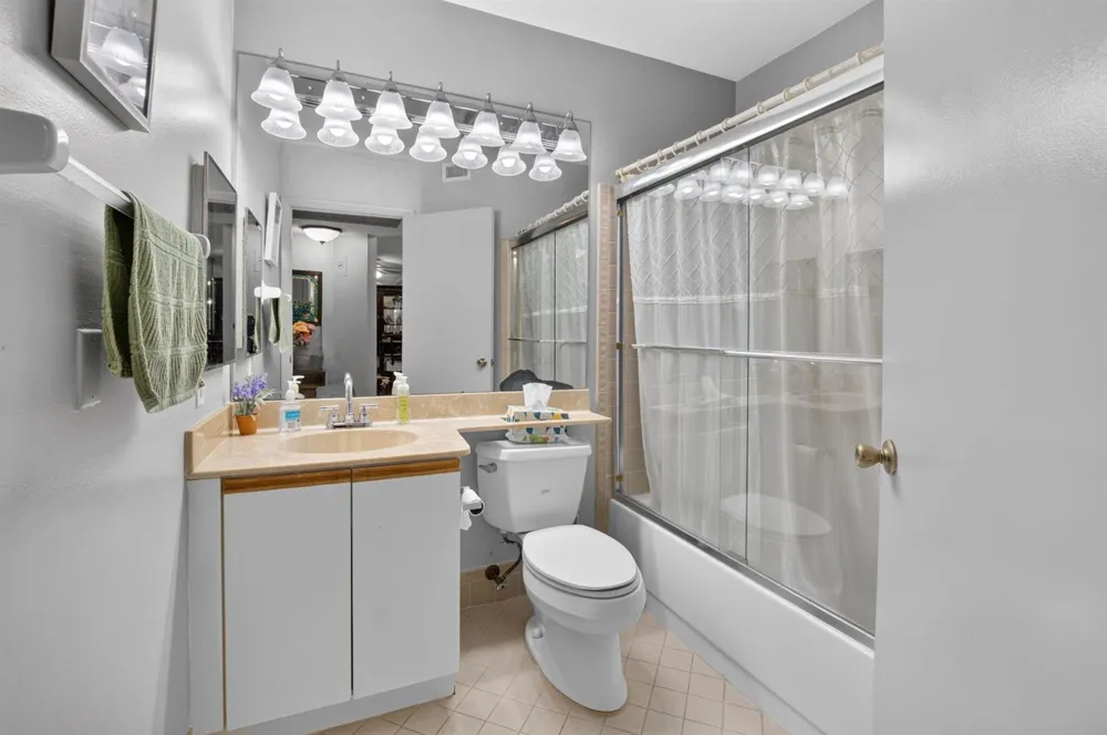 5267 Europa Drive #C Boynton Beach, FL 33437