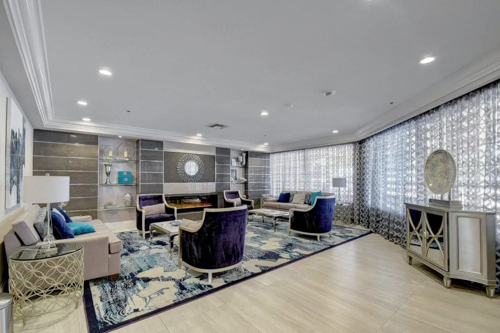 5267 Europa Drive #C Boynton Beach, FL 33437