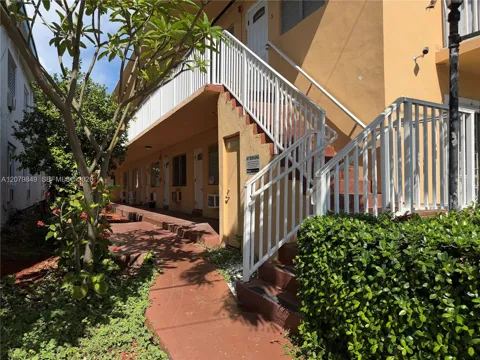 7720 Harding Ave #2