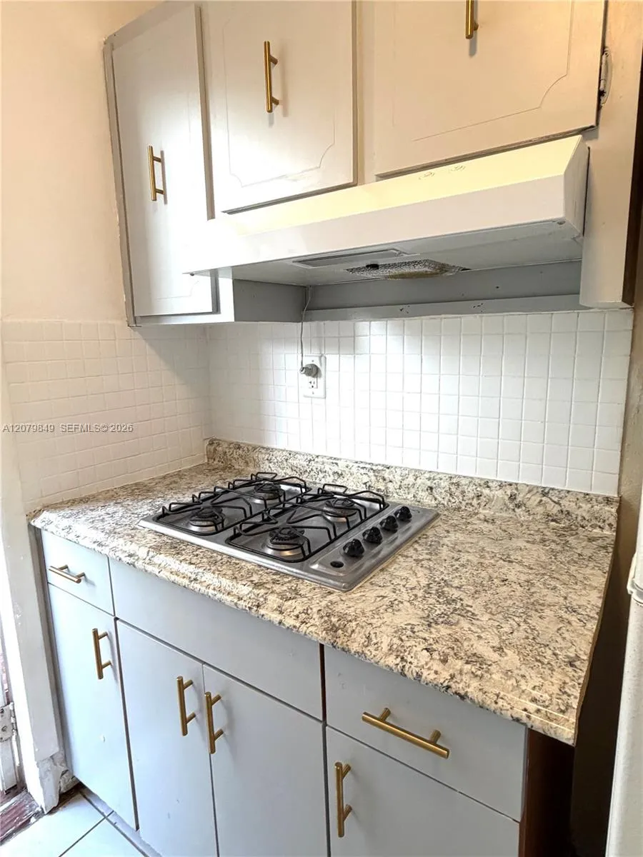 7720 Harding Ave #2 Miami Beach, FL 33141