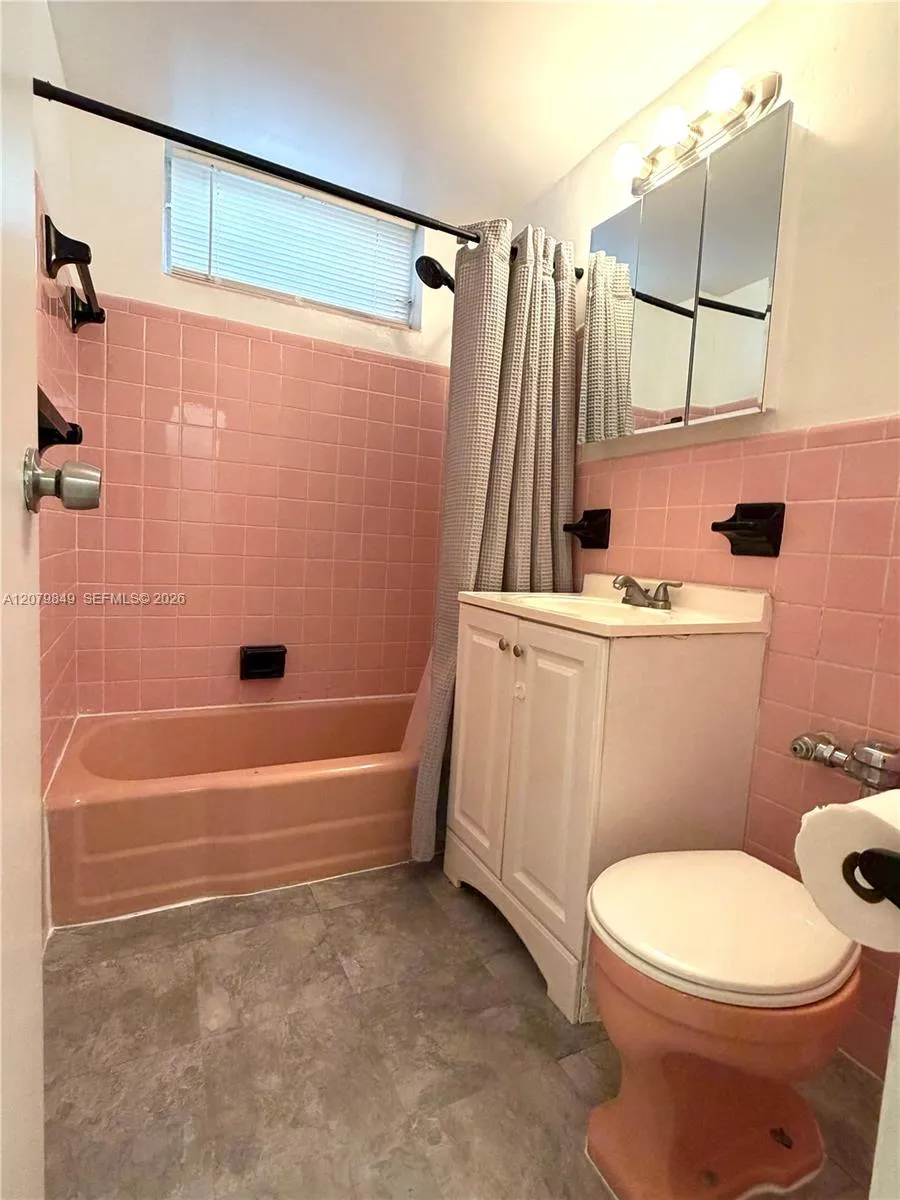 7720 Harding Ave #2 Miami Beach, FL 33141