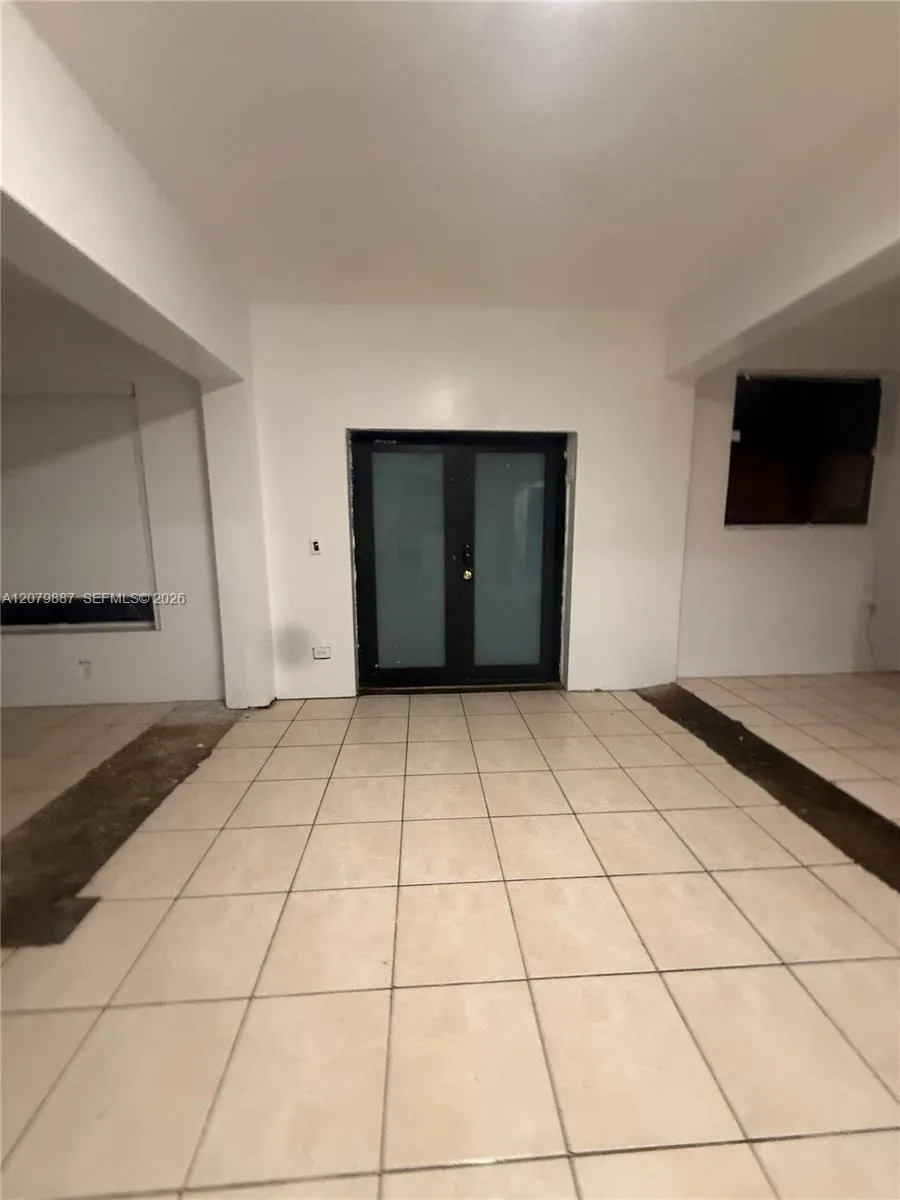 14800 NW 2nd Ave #B Miami, FL 33168