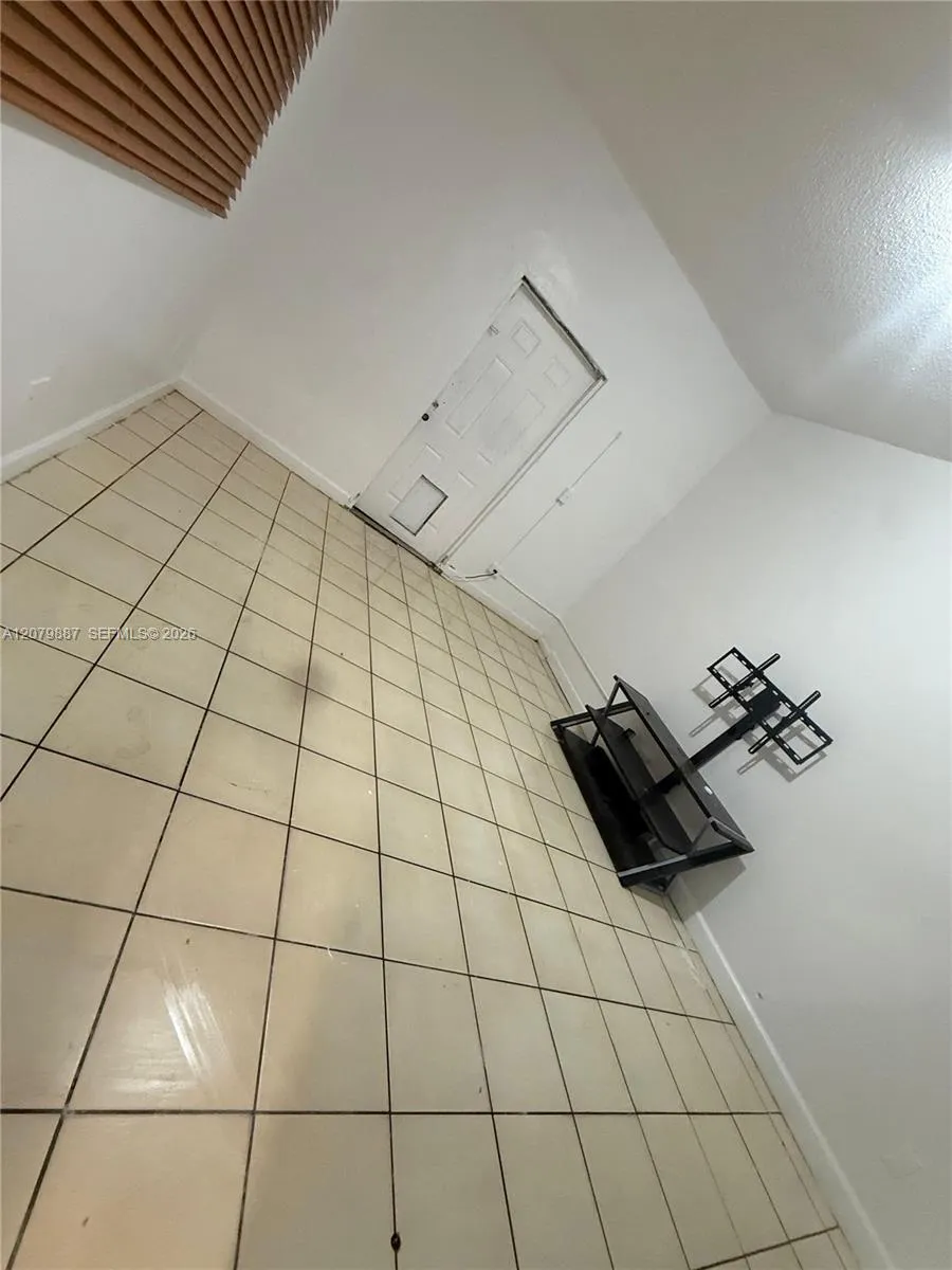 14800 NW 2nd Ave #B Miami, FL 33168
