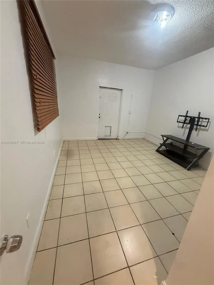14800 NW 2nd Ave #B Miami, FL 33168