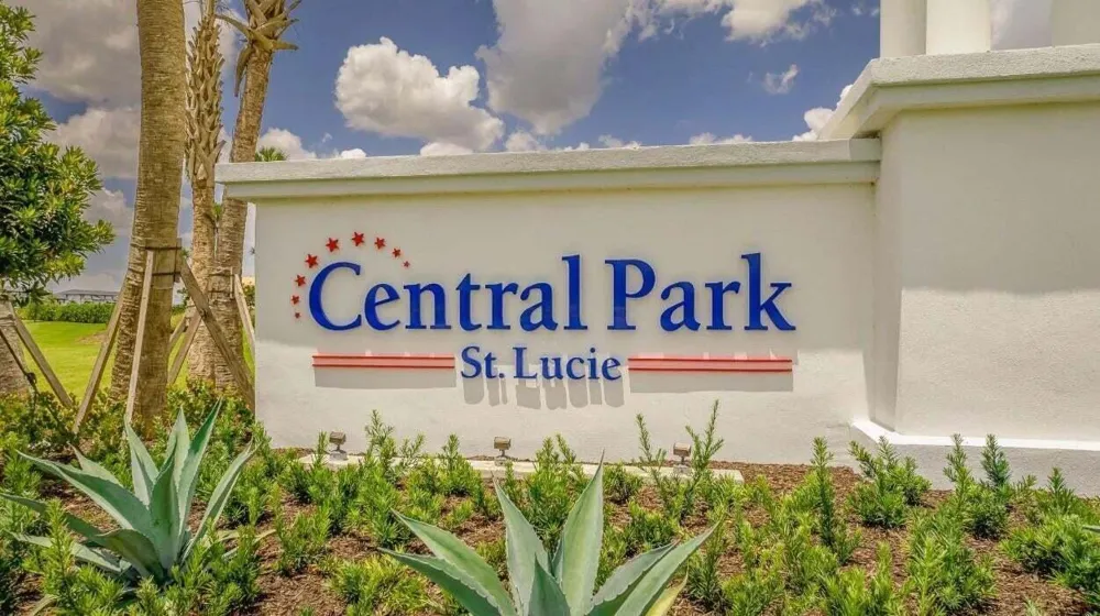9381 Serapis Way Port St. Lucie, FL 34987