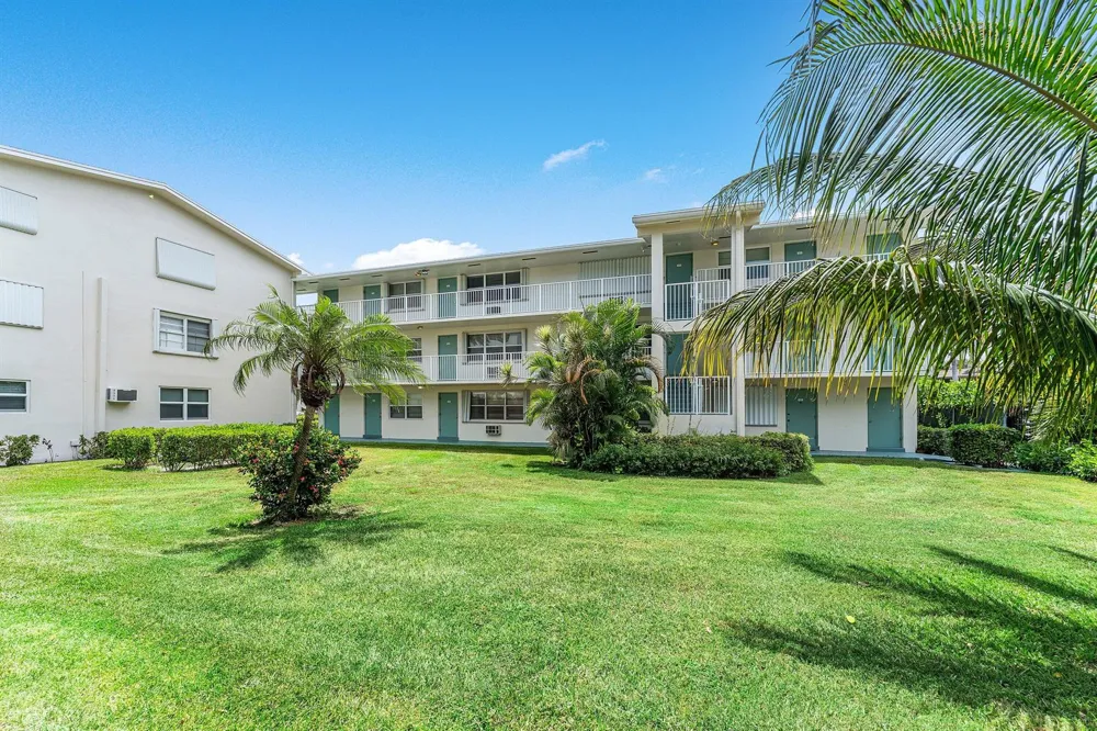 150 Horizon Street E Boynton Beach, FL 33435