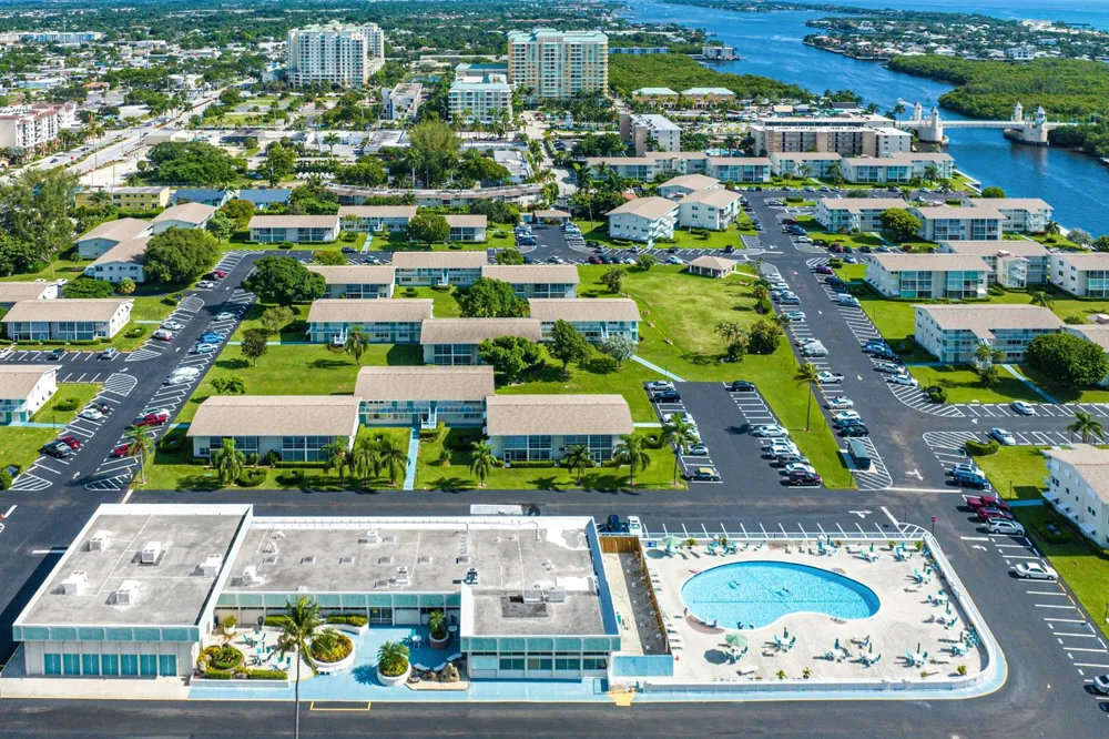 150 Horizon Street E Boynton Beach, FL 33435