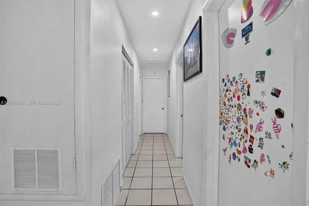 18569 SW 89th Pl Cutler Bay, FL 33157
