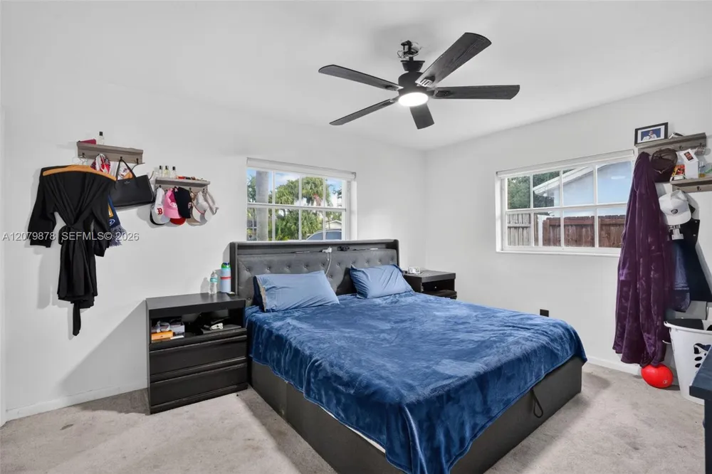 18569 SW 89th Pl Cutler Bay, FL 33157