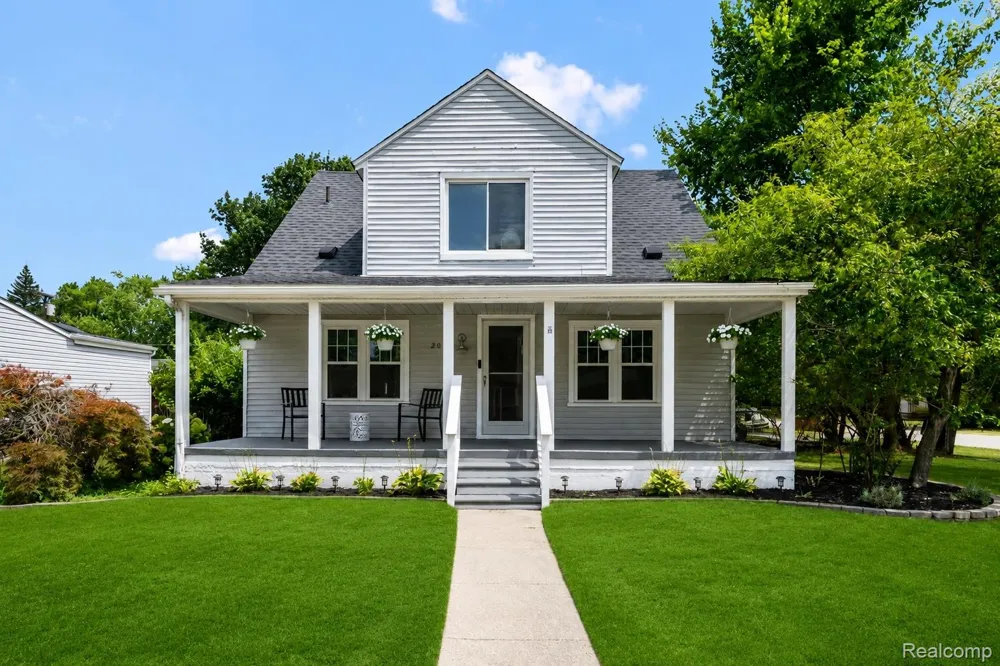 20310 Melvin Street Livonia City, MI 48152