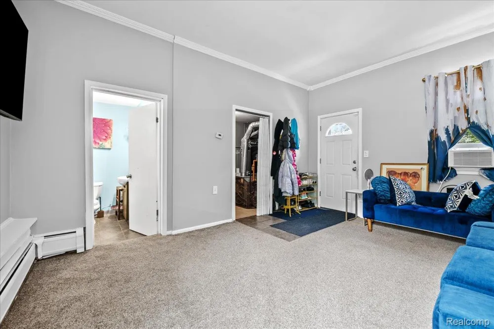 20310 Melvin Street Livonia City, MI 48152