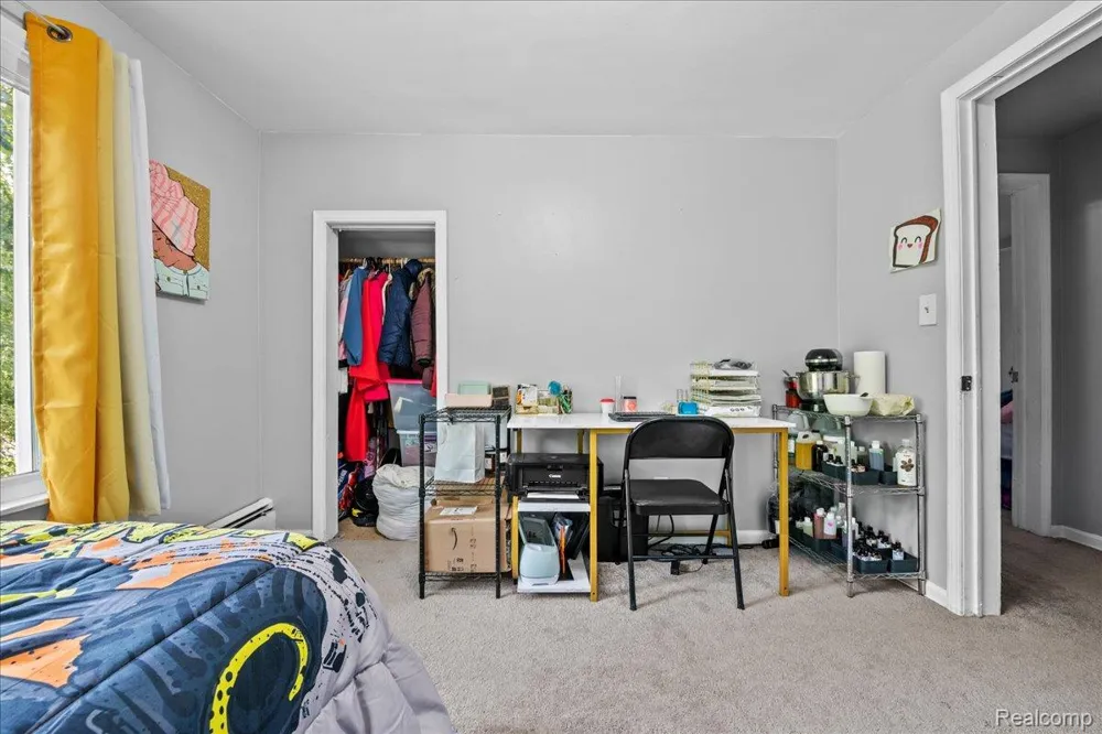 20310 Melvin Street Livonia City, MI 48152